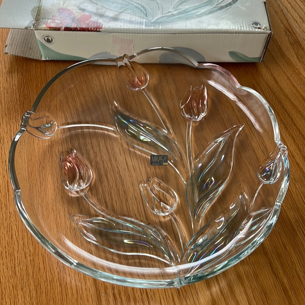 Mikasa - serving platter - never used - have original box